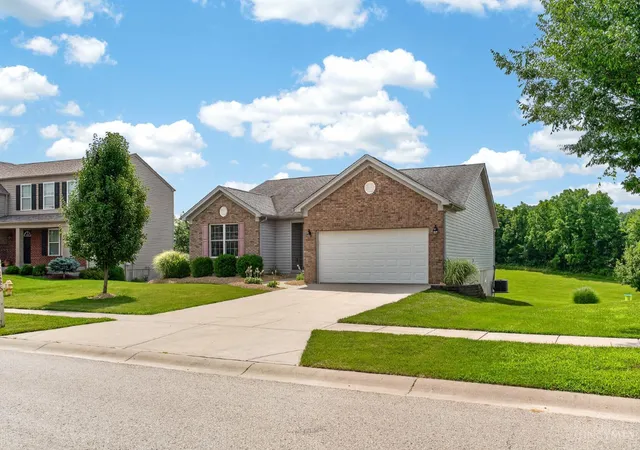 2nd image of 25626 Hearthstone Dr, Kelso Twp, IN 47012 | MLS# 1883242