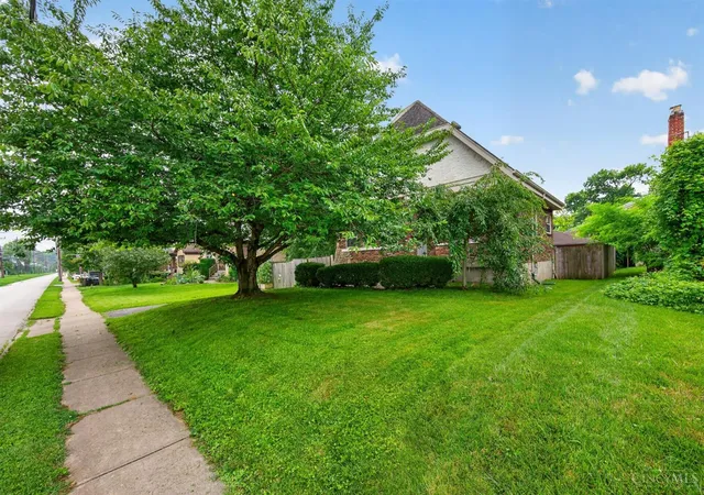 Homes for sale in Cincinnati, OH | 3723 Brotherton Rd, Cincinnati, OH 45209 | MLS# 1886582