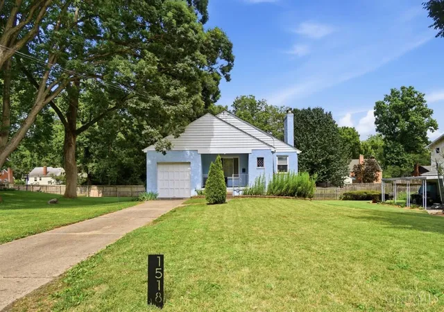 Homes for sale in Wyoming, OH | 1518 Maple Ave, Wyoming, OH 45215 | MLS# 1886572