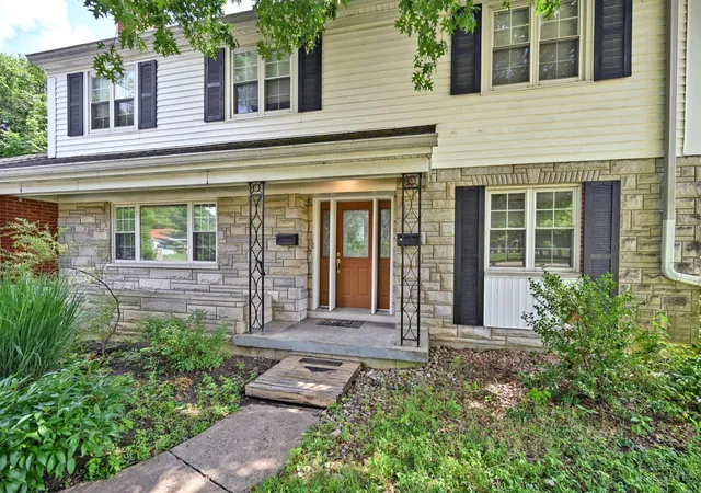 4th image of 5275 Cleves Warsaw, Cincinnati, OH 45238