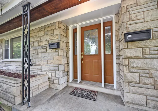 5th image of 5275 Cleves Warsaw, Cincinnati, OH 45238