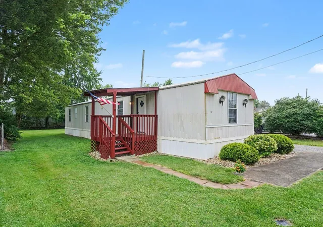 2nd image of 112 Sardinia Mowrystown Rd, Sardinia, OH 45171 | MLS# 1886605
