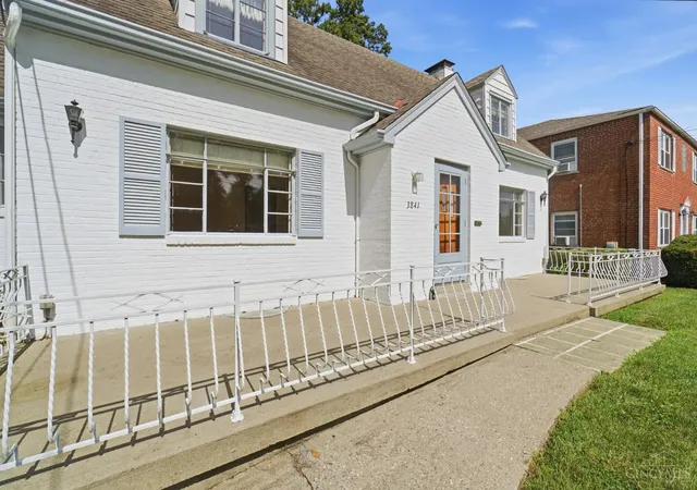 Homes for sale in Cincinnati, OH | 3841 Kilbourne Ave, Cincinnati, OH 45209 | MLS# 1886624