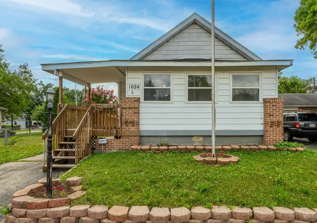 1st image of 1024 Ansel Dr, Kettering, OH 45419 | MLS# 1886557