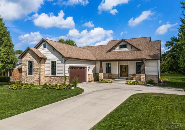 1st image of 686 Prairie Ave, Wilmington, OH 45177 | MLS# 1886645