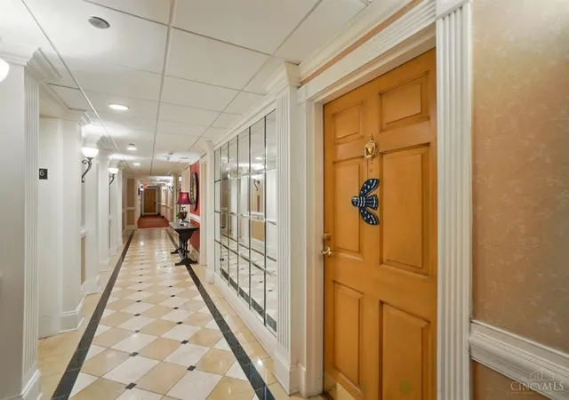 5th image of 2200 Victory Pkwy #1601, Cincinnati, OH 45206 | MLS# 1886660