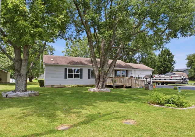 3rd image of 502 Waynoka Dr, Lake Waynoka, OH 45171 | MLS# 1886493