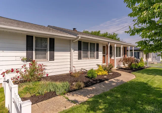 4th image of 20 Highland Dr, Hillsboro, OH 45133 | MLS# 1886692