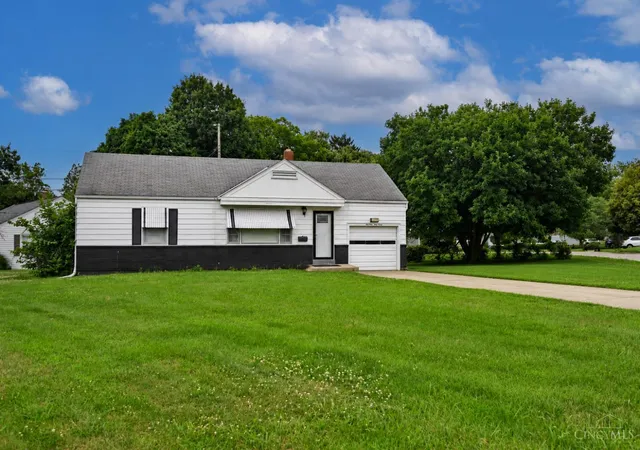 2nd image of 1444 Lawrence Ave, Hamilton, OH 45013 | MLS# 1886704