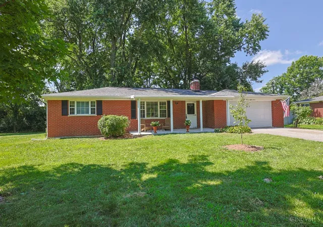 2nd image of 1187 Eunita Dr, Milford, OH 45150 | MLS# 1886696
