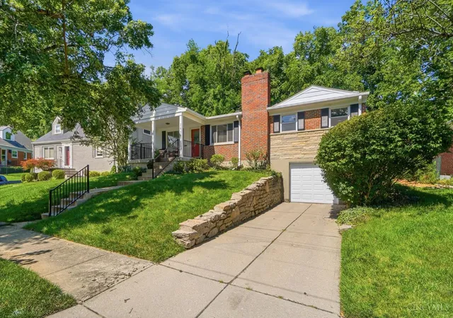 image of 2839 Pineridge Ave, Cincinnati, OH 45208 | MLS# 1886312