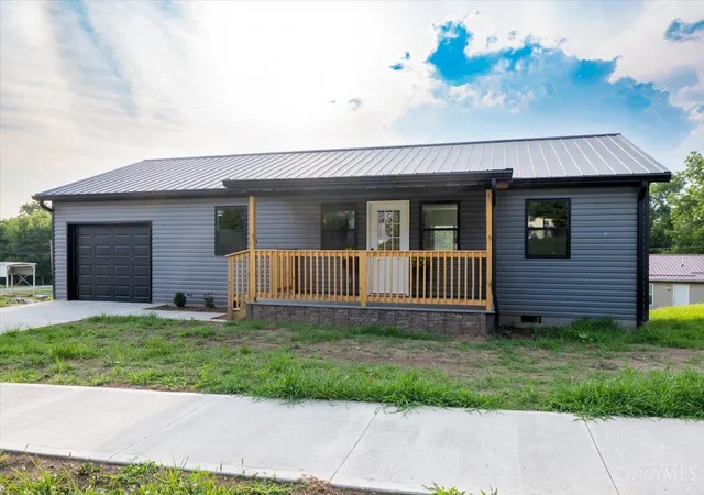 1st image of 132 E Main St, Leesburg, OH 45135 | MLS# 1885210