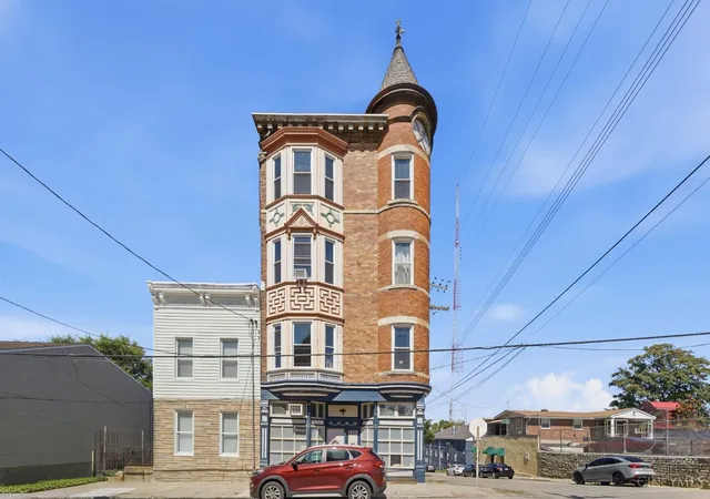 Homes for sale in Cincinnati, OH | 2335 May St, Cincinnati, OH 45206 | MLS# 1886637