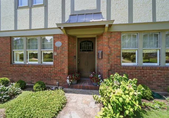 Photo 3 of Sale Pending at 6309 Parkman Pl, Cincinnati, OH 45213 | MLS# 1886289 | Listing updated on 2026-07-18