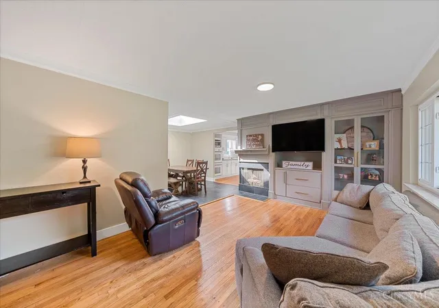 Photo 2 of Single family home for sale at 6699 Loveland Miamiville Rd, Loveland, OH 45140 | MLS# 1886306 | Listing updated on 2026-10-04