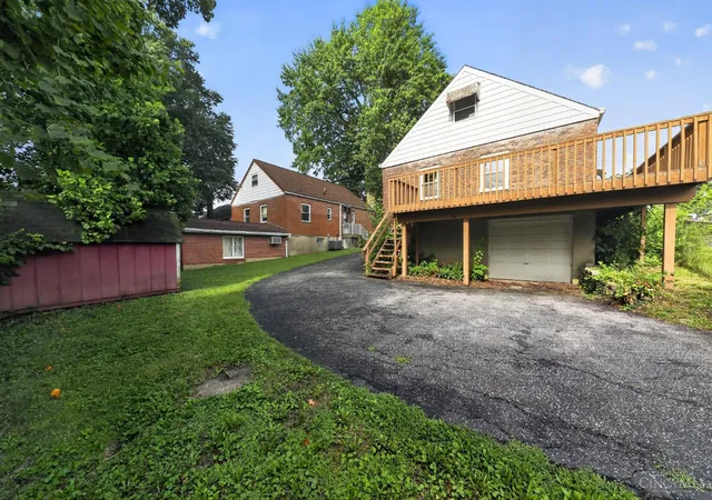 Photo 3 of Single family home for sale at 964 Seibel Ln, Cincinnati, OH 45238 | MLS# 1885959 | Listing updated on 2026-09-04