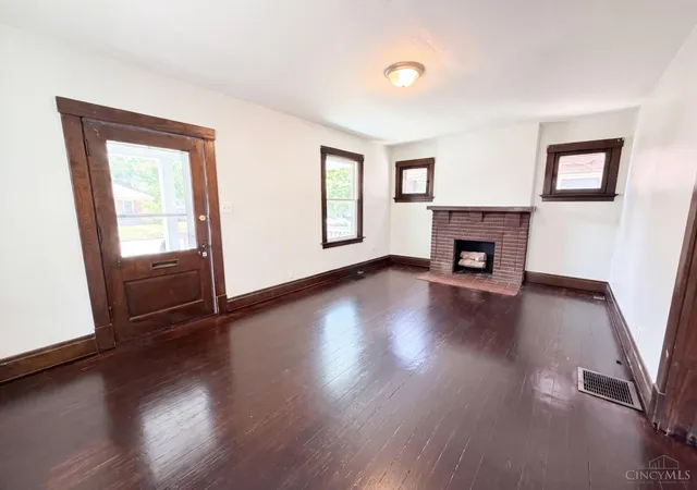 3rd image of 4804 Greenlee Ave, Cincinnati, OH 45217 | MLS# 1885635