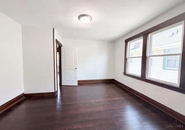 4th image of 4804 Greenlee Ave, Cincinnati, OH 45217 | MLS# 1885635