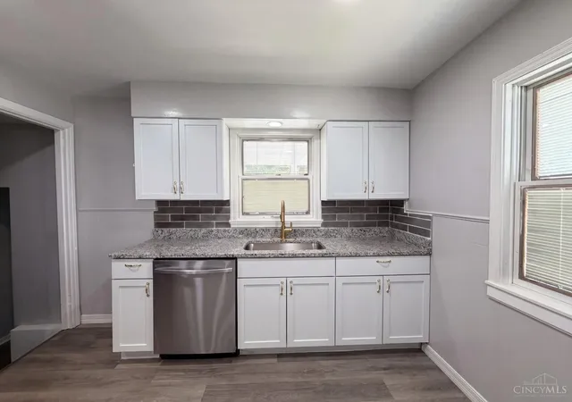 Photo 3 of Sale Pending at 7425 Martin St, Mt Healthy, OH 45231 | MLS# 1885308 | Listing updated on 2026-09-08