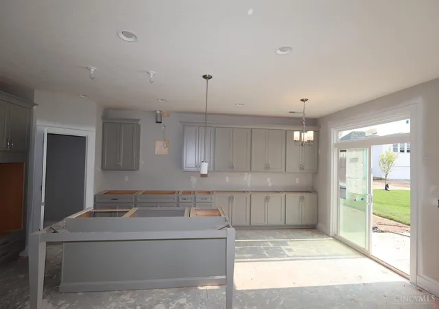 Photo 3 of Townhouse for sale at 7946 Monet Dr #013, Mason, OH 45040 | MLS# 1886779 | Listing updated on 2026-09-14