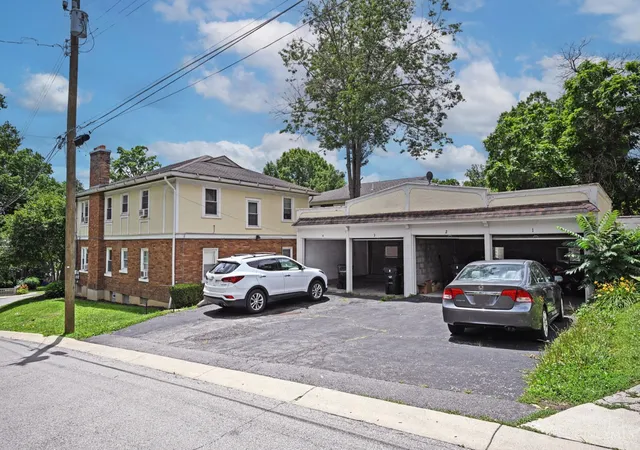 2nd image of 4423 Erie Ave, Cincinnati, OH 45227