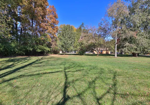 35th image of 16 Lorelei Dr, Fayetteville, OH 45118 | MLS# 1886781