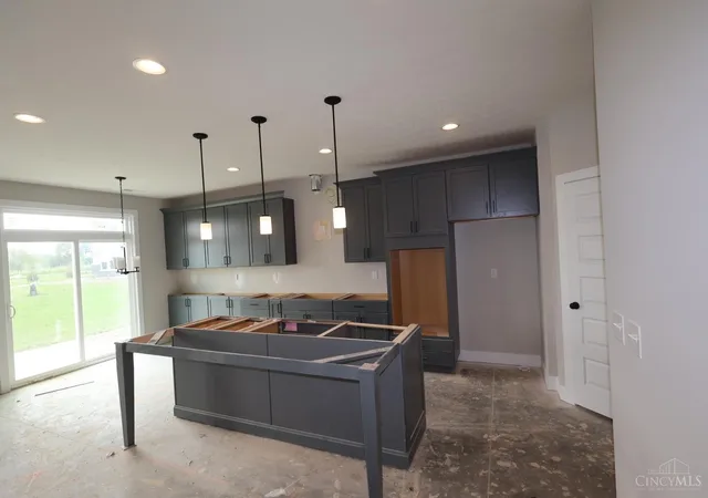 Photo 3 of Sale Pending at 7952 Monet Dr #016, Mason, OH 45040 | MLS# 1886792 | Listing updated on 2026-09-24