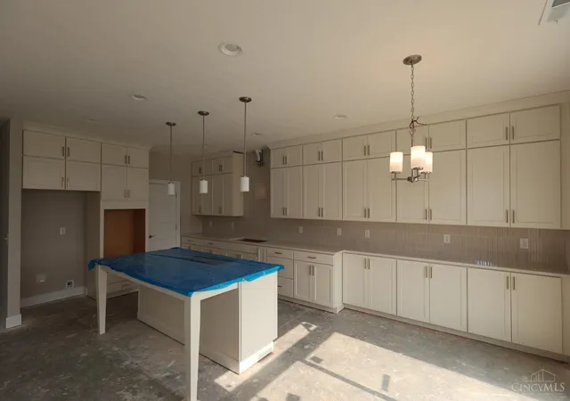 Photo 4 of Townhouse for sale at 7954 Monet Dr #017, Mason, OH 45040 | MLS# 1886794 | Listing updated on 2026-10-29