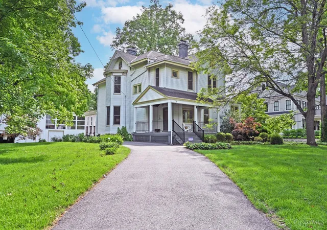 Photo 2 of Single family home for sale at 35 Walnut Ave, Wyoming, OH 45215 | MLS# 1886754 | Listing updated on 2026-08-25