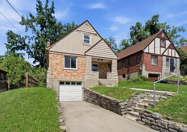 2nd image of 6109 Argus Rd, Cincinnati, OH 45224 | MLS# 1886674