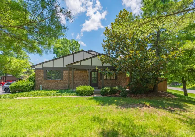 2nd image of 491 Halifax Cir, Union Twp, OH 45244 | MLS# 1886498
