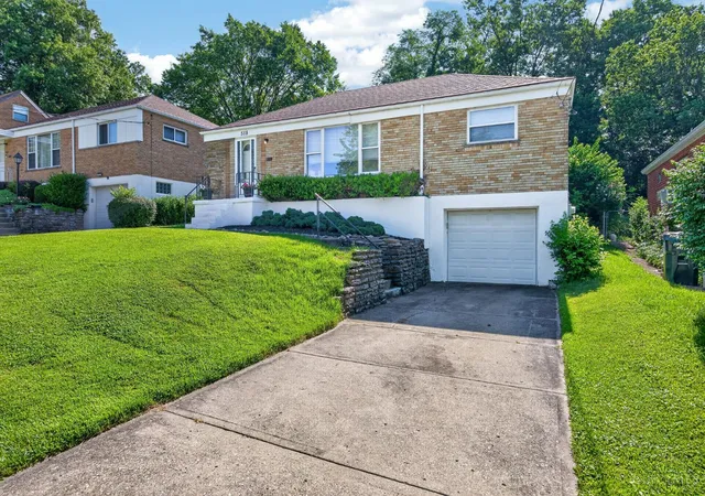 2nd image of 518 Rentz Pl, Cincinnati, OH 45238 | MLS# 1886669