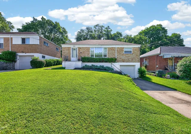 3rd image of 518 Rentz Pl, Cincinnati, OH 45238 | MLS# 1886669