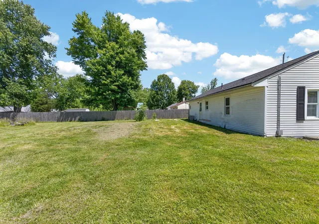 Homes for sale in Batavia Twp, OH | 3487 Virginia Dr, Batavia Twp, OH 45102 | MLS# 1874053