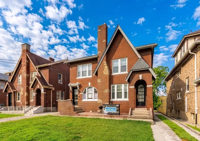 2nd image of 2727 Stratford Ave, Cincinnati, OH 45220 | MLS# 1886841