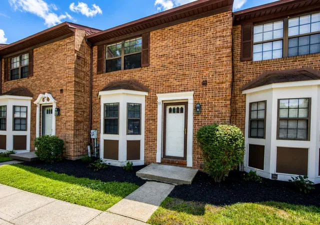 1st image of 10667 Montgomery Rd #13, Montgomery, OH 45242 | MLS# 1886843