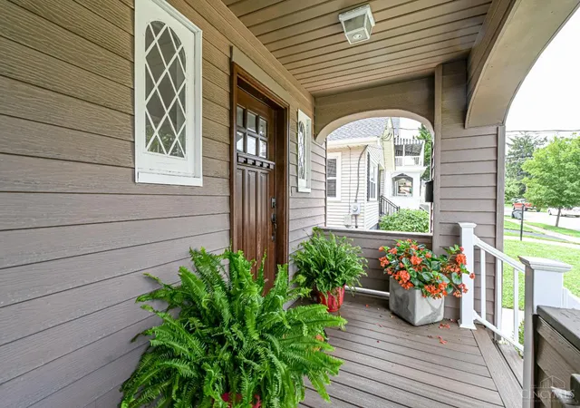 image of 3618 Barberry Ave, Cincinnati, OH 45207 | MLS# 1886887
