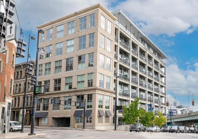 1st image of 353 W Fourth St #310, Cincinnati, OH 45202 | MLS# 1886662