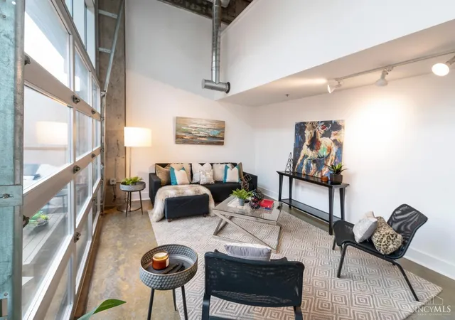 5th image of 353 W Fourth St #310, Cincinnati, OH 45202 | MLS# 1886662