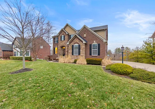 3rd image of 3596 Riverside Dr, Mason, OH 45040 | MLS# 1886211