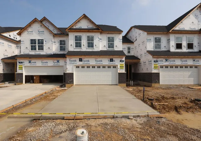 Photo 2 of Townhouse for sale at 5330 Warhol Dr #021, Mason, OH 45040 | MLS# 1886970 | Listing updated on 2026-09-14