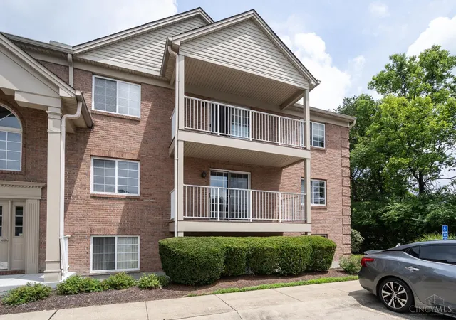5th image of 3131 Preserve Ln #2D, Cincinnati, OH 45239 | MLS# 1886232
