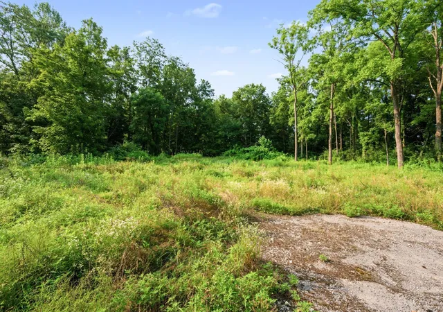 3rd image of 5793 Brant Rd, Salem Twp, OH 45152 | MLS# 1886381