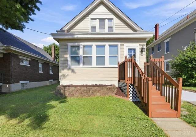 3rd image of 3705 Frances Ave, Cincinnati, OH 45211 | MLS# 1886177