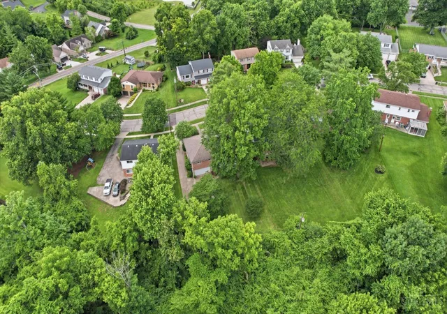 Photo 4 of Single family home for sale at 2484 Wingham Dr, Cincinnati, OH 45238 | MLS# 1881779 | Listing updated on 2026-08-18