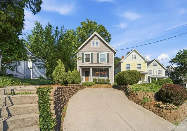 image of 2820 Linwood Ave, Cincinnati, OH 45208 | MLS# 1886949
