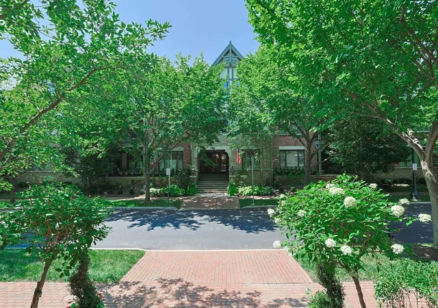 1st image of 3901 West St #208, Mariemont, OH 45227 | MLS# 1886966