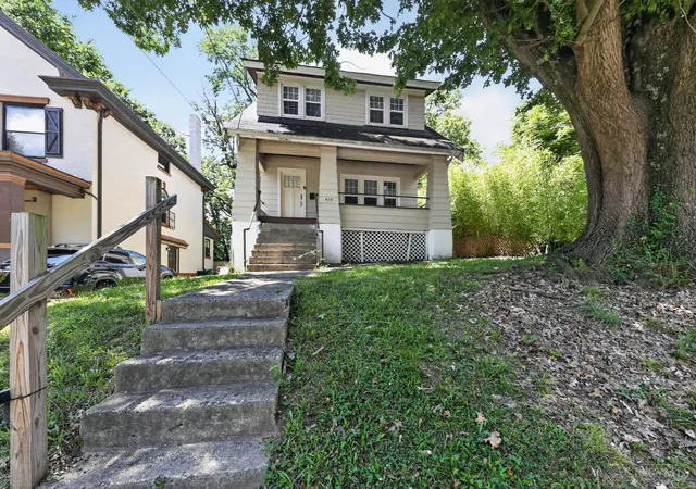 2nd image of 409 Purcell Ave, Cincinnati, OH 45205 | MLS# 1885909