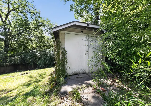 31st image of 409 Purcell Ave, Cincinnati, OH 45205 | MLS# 1885909