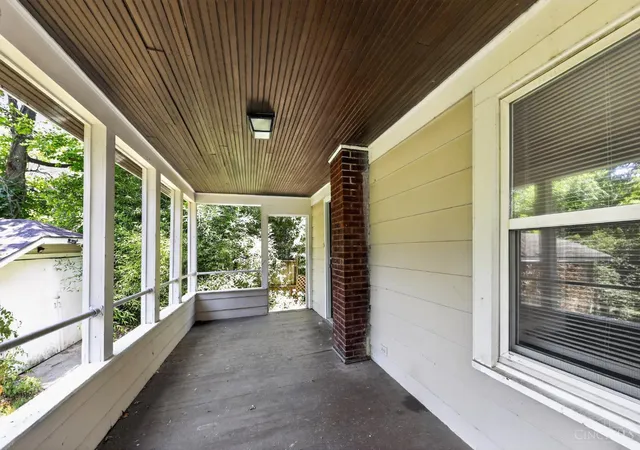 5th image of 409 Purcell Ave, Cincinnati, OH 45205 | MLS# 1885909